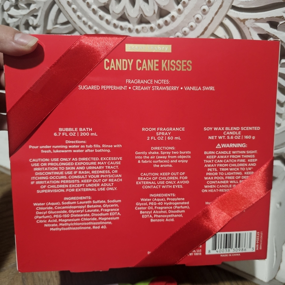 New Candy Cane Kisses Gift Set - Red and White - Picture 6 of 6